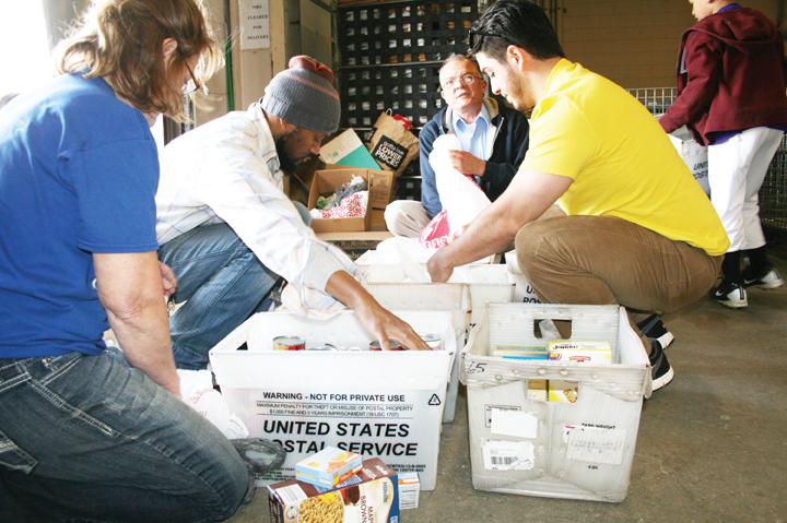 NALC collects food donations